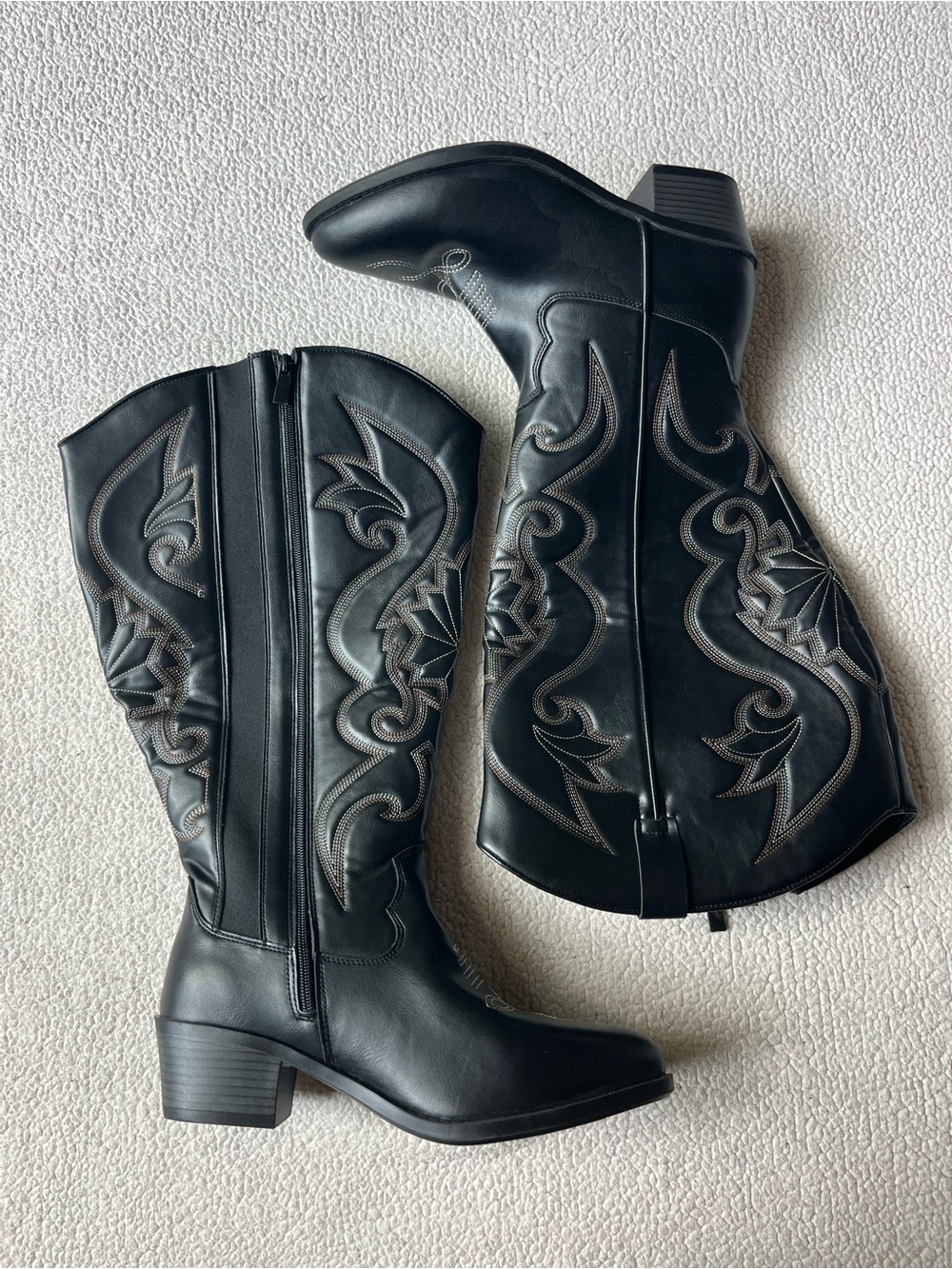 NWT Torrid Black Knee High Western Cowgirl Boots Heeled Womens 10.5WW - Picture 2 of 7